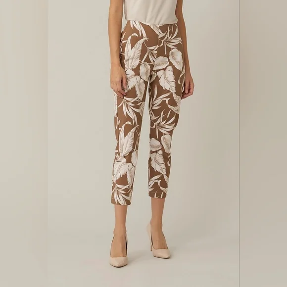 Joseph Ribkoff Palm Pull On Stretchy Capri Pants Brown Neutral Summer Size 8 - Picture 1 of 12